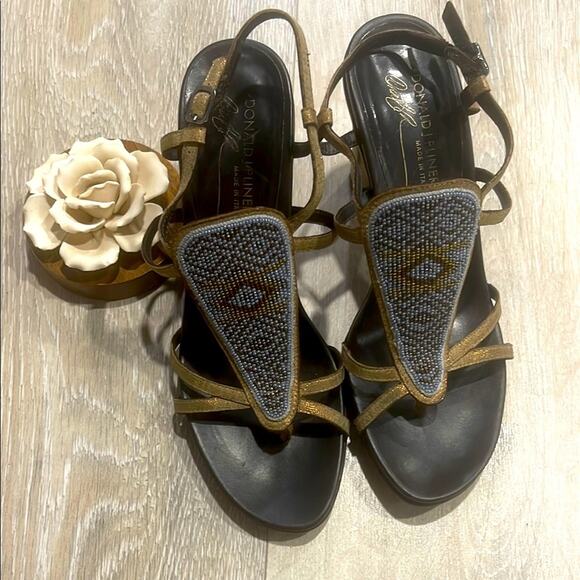 Donald J. Pliner Black and Gold Sandals with - Picture 1 of 8